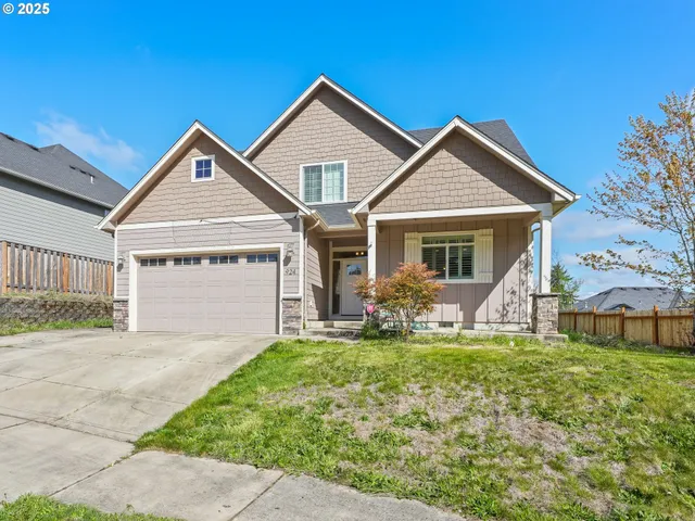 $415,000 | 924 Park Street, Sweet Home, OR 97386