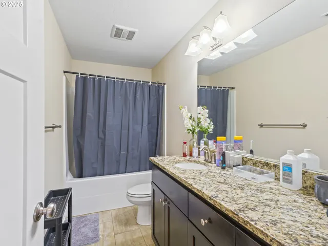 $415,000 | 924 Park Street, Sweet Home, OR 97386