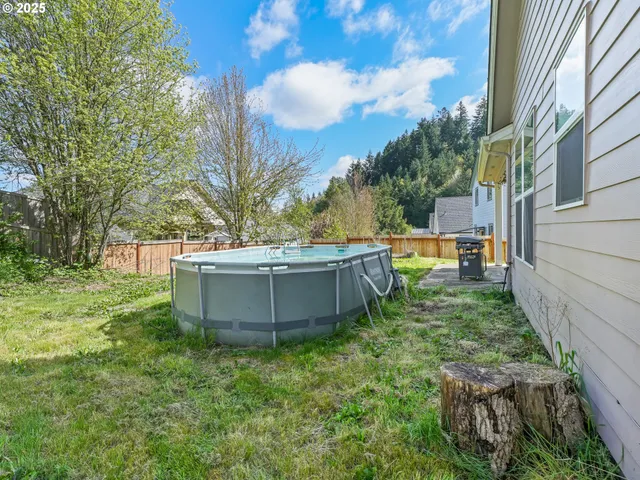 $415,000 | 924 Park Street, Sweet Home, OR 97386