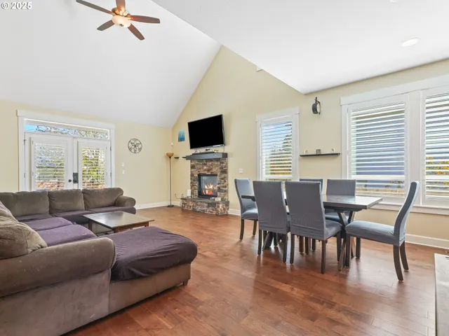 $415,000 | 924 Park Street, Sweet Home, OR 97386