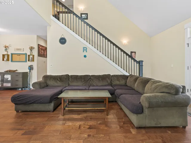 $415,000 | 924 Park Street, Sweet Home, OR 97386