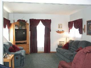 647 West Temperance Road Temperance, MI 48182 - Photo 2 of 8 463326-1.JPG