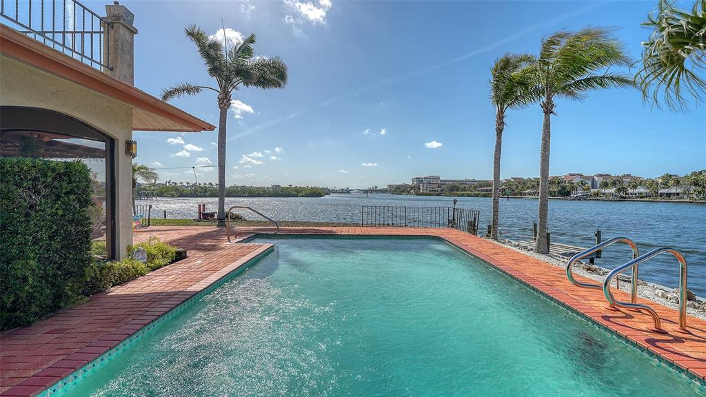 1444 Ridgewood Lane Sarasota, FL 34231 - Photo 26 of 53