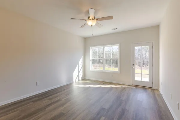 $191,900 | 352 Bordeaux Drive, Thomson, GA 30824