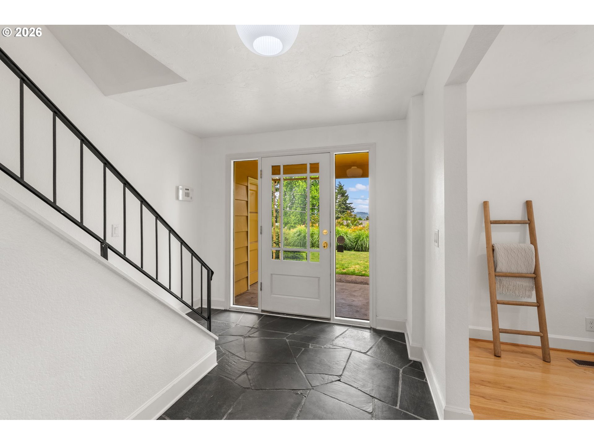1995 Greiner Street Eugene, OR 97405 - Photo 6 of 39 a view interior of a house and an entryway with wooden floor
