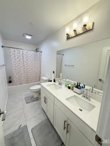 $539,900 | Undisclosed Address, Bakersfield, CA 93313