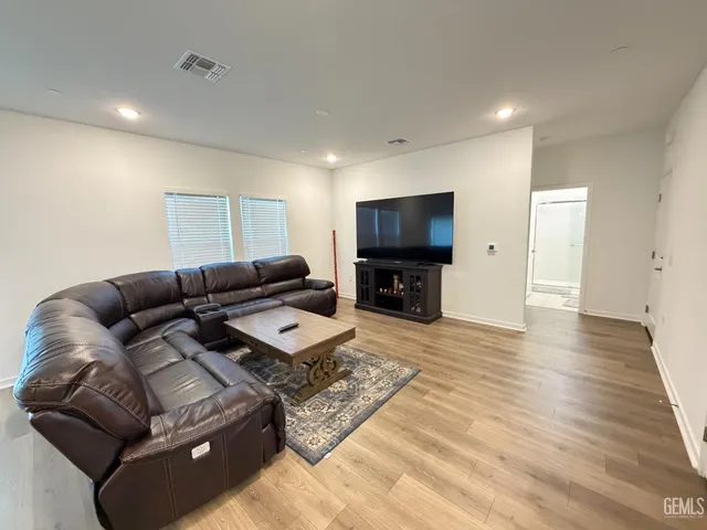 $539,900 | Undisclosed Address, Bakersfield, CA 93313