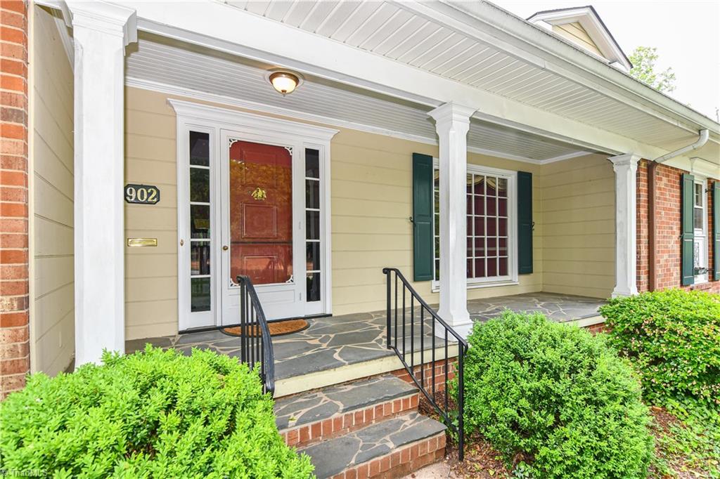 902 Dover Road Greensboro, NC 27408 - Photo 2 of 28 Gallery Image 2
