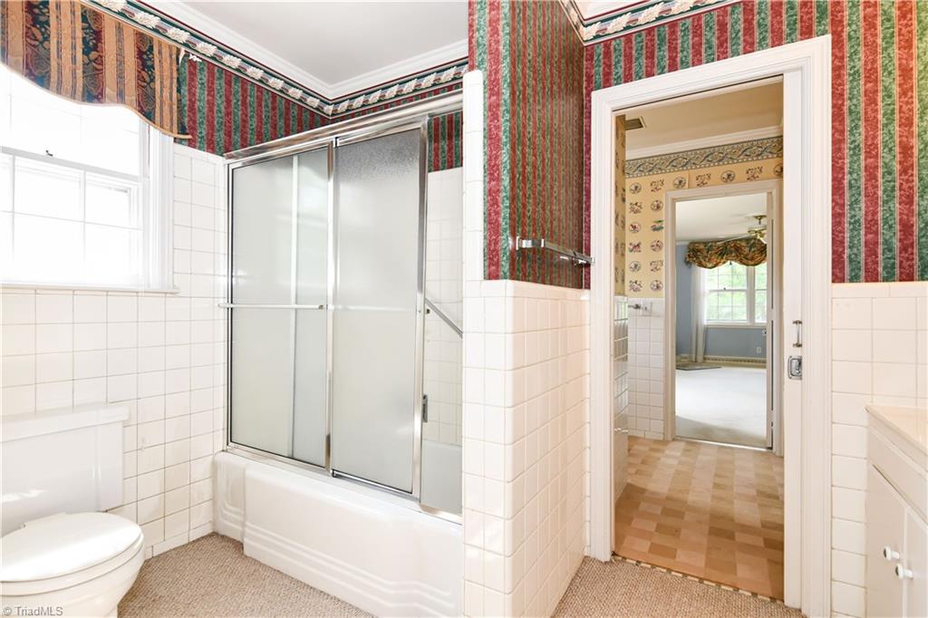 902 Dover Road Greensboro, NC 27408 - Photo 13 of 28 Gallery Image 13