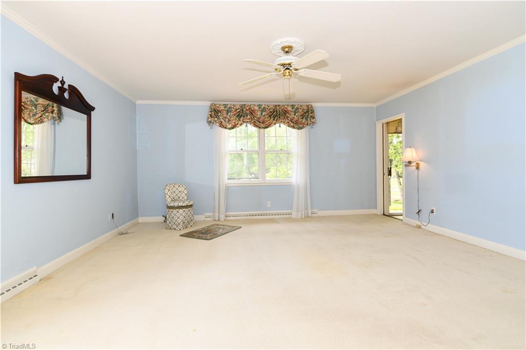 902 Dover Road Greensboro, NC 27408 - Photo 14 of 28 Gallery Image 14