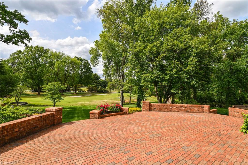 902 Dover Road Greensboro, NC 27408 - Photo 25 of 28 Gallery Image 25