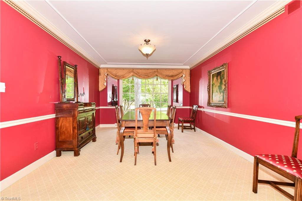 902 Dover Road Greensboro, NC 27408 - Photo 5 of 28 Gallery Image 5