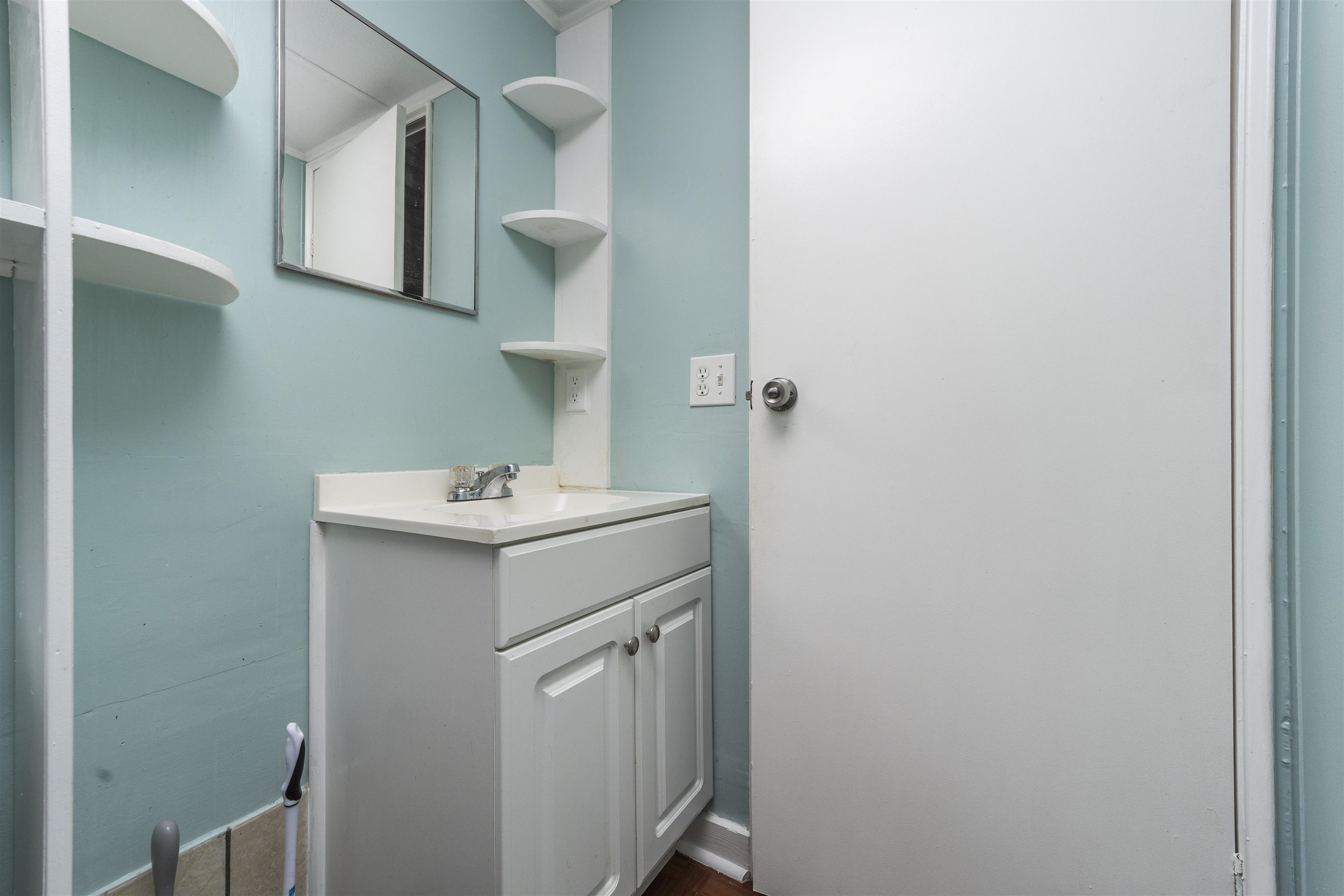 2905 County Road 214, Unit D St. Augustine, FL 32084 - Photo 34 of 46 a utility room with dryer and washer