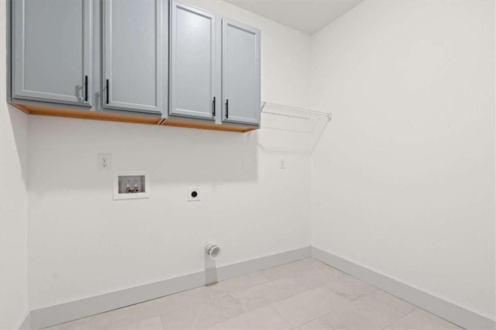 51 Post Oak Trace Villa Rica, GA 30180 - Photo 33 of 54 a view of a closet