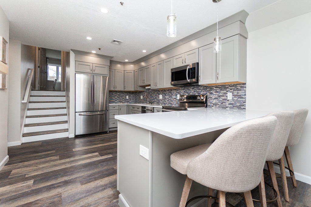 4 Duck Pond Road, Unit 203 Beverly, MA 01915 - Photo 1 of 40