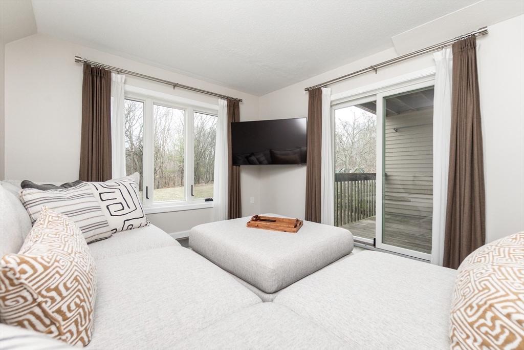 4 Duck Pond Road, Unit 203 Beverly, MA 01915 - Photo 16 of 40