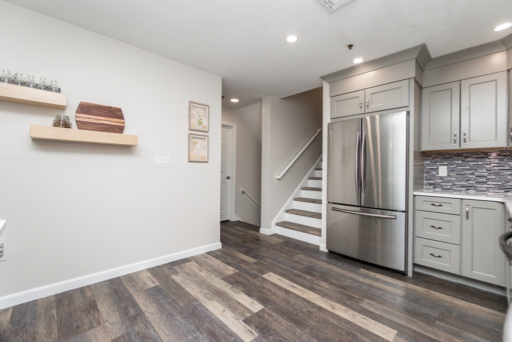 4 Duck Pond Road, Unit 203 Beverly, MA 01915 - Photo 26 of 40