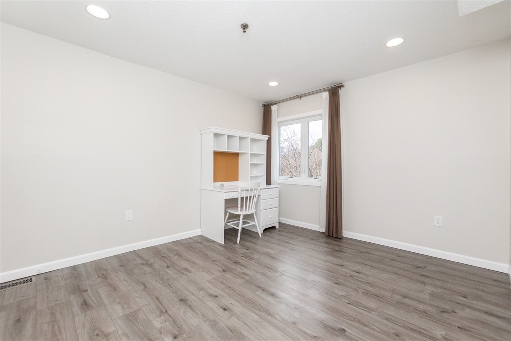 4 Duck Pond Road, Unit 203 Beverly, MA 01915 - Photo 28 of 40