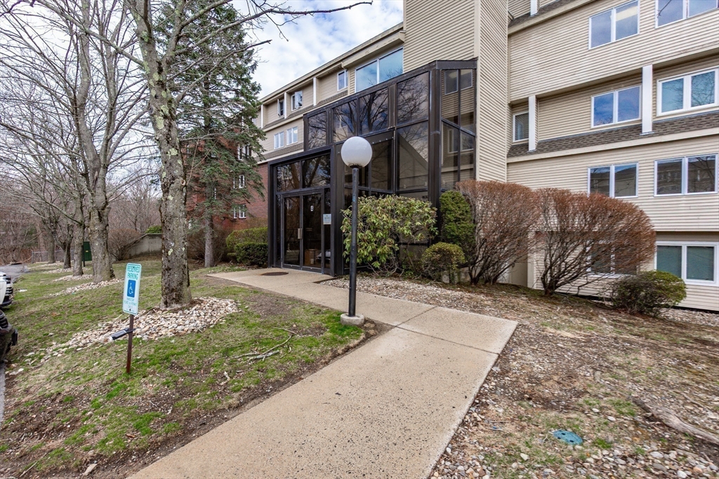 4 Duck Pond Road, Unit 203 Beverly, MA 01915 - Photo 34 of 40