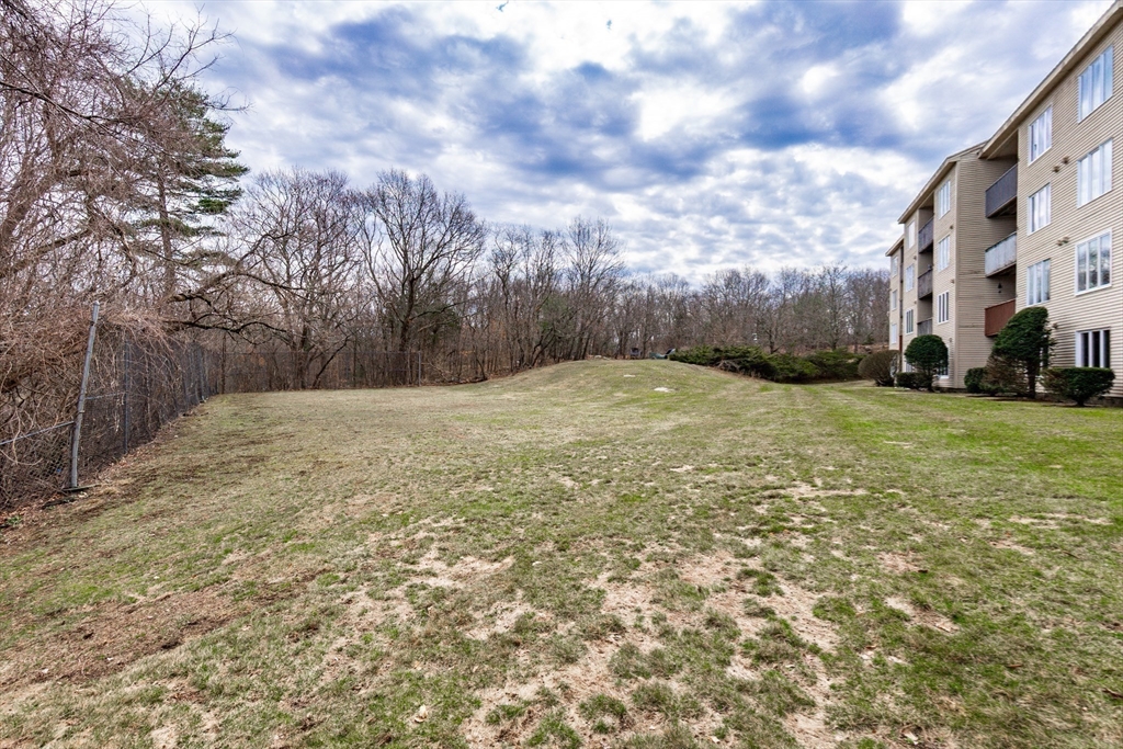 4 Duck Pond Road, Unit 203 Beverly, MA 01915 - Photo 35 of 40