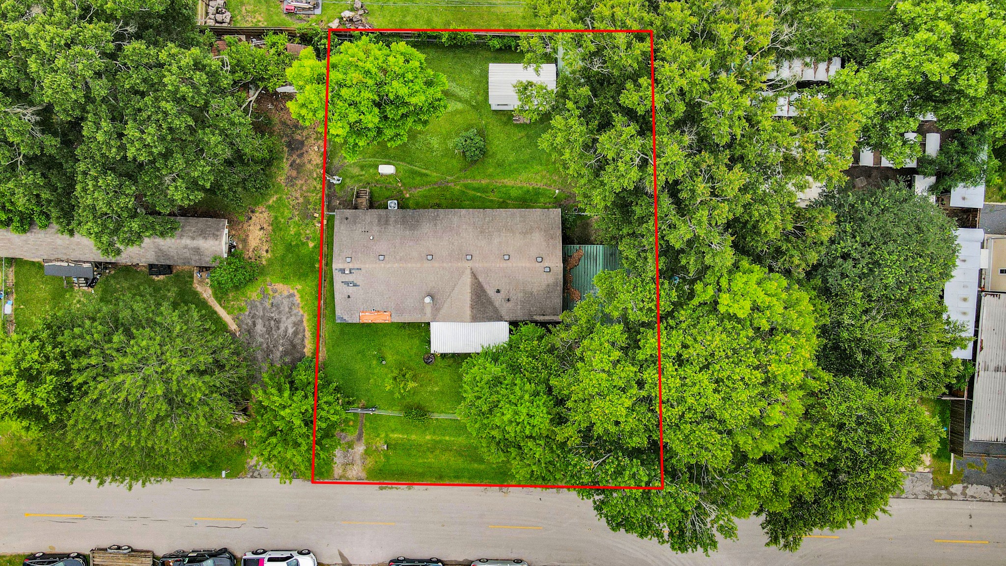 204 Edith Street Highlands, TX 77562 - Photo 32 of 33 an aerial view of a house with a yard