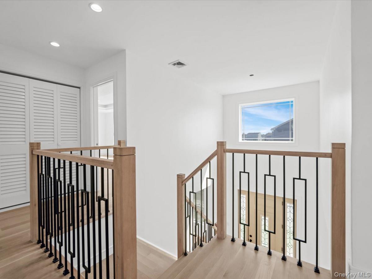 2849 Alder Road Bellmore, NY 11710 - Photo 14 of 34 Gallery Image 14