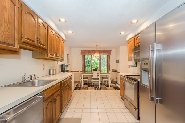 23 Fuller Pond Road, Unit 28 Middleton, MA 01949 - Photo 8 of 27 Gallery Image 8