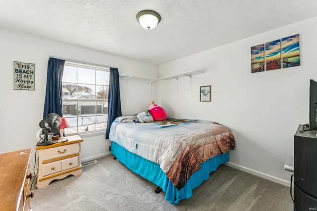 $290,000 | 409 Heritage Drive, Delphi, IN 46923