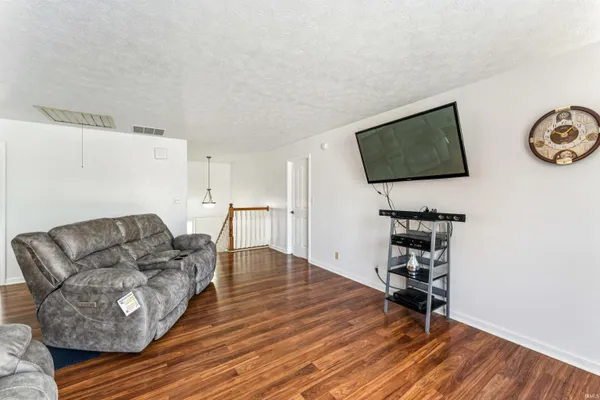 $288,700 | 409 Heritage Drive, Delphi, IN 46923