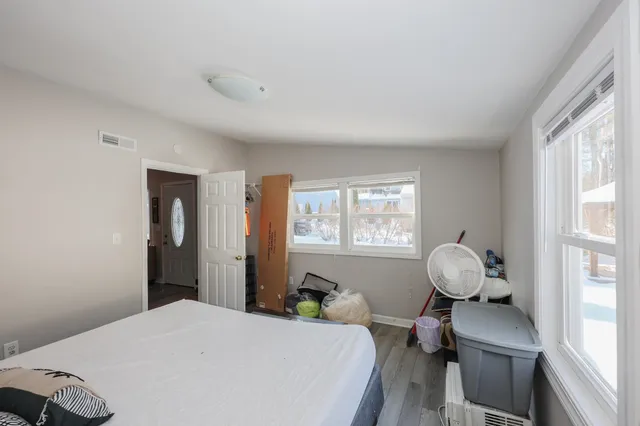 $1,600 | 12 Roosevelt Lane, Laconia, NH 03246