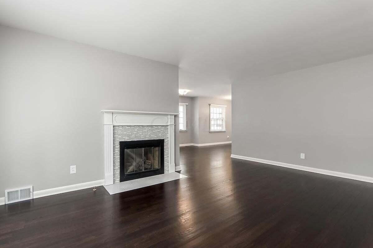 2242 Wickliffe Road Columbus, OH 43221 - Photo 8 of 41 20181031162935480580000000-o