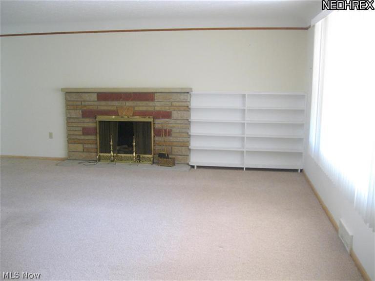 29217 White Road Wickliffe, OH 44092 - Photo 6 of 9