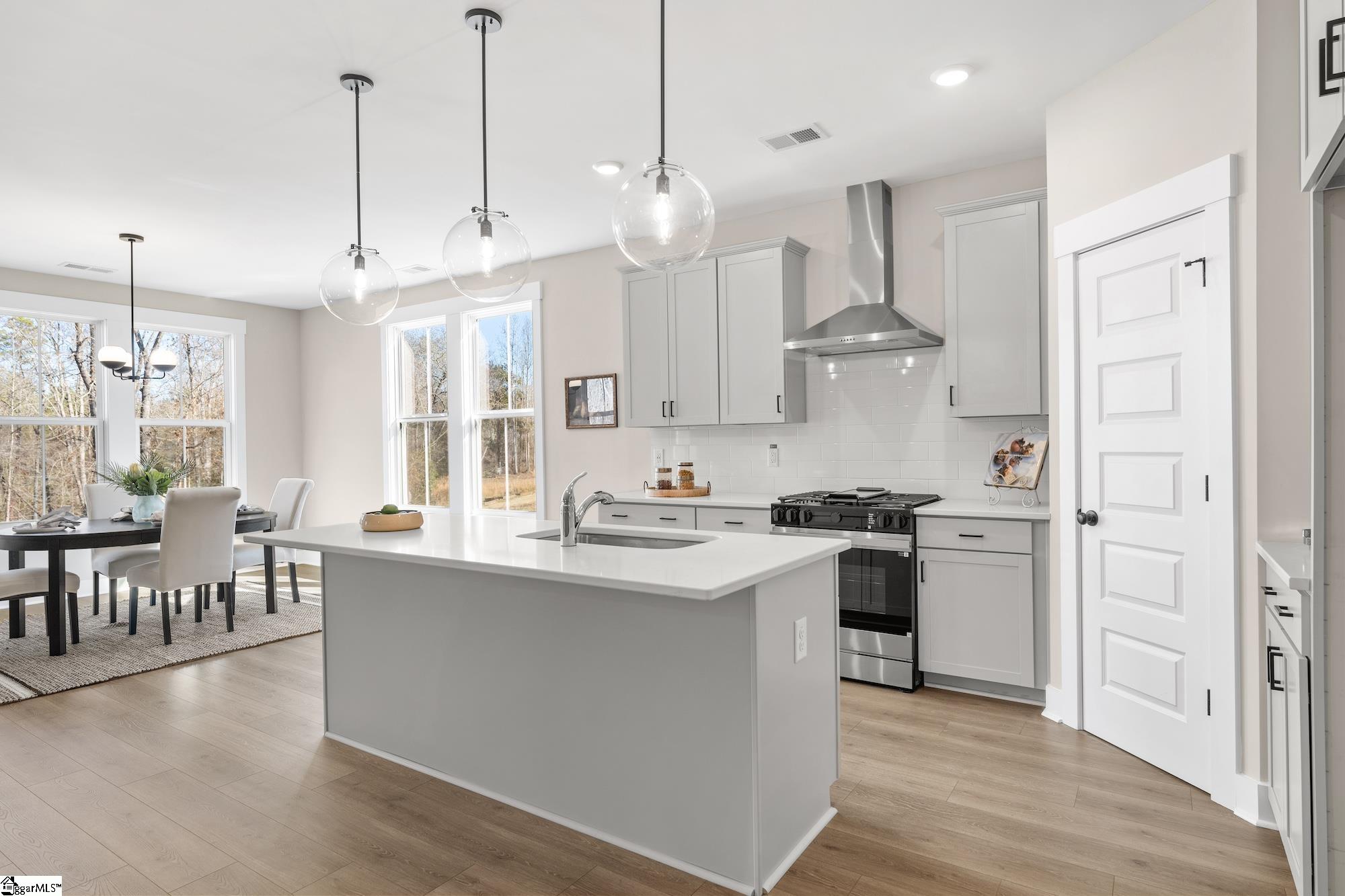 334 Summerall Drive Anderson, SC 29621 - Photo 3 of 23