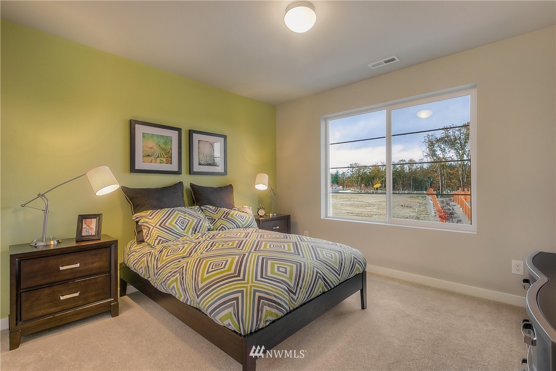 2124 Mayes Road Southeast Lacey, WA 98503 - Photo 13 of 16 Gallery Image 13