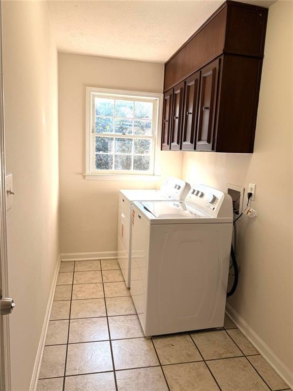 4359 Parkview Drive Lithia Springs, GA 30122 - Photo 9 of 23 a utility room with washer and dryer