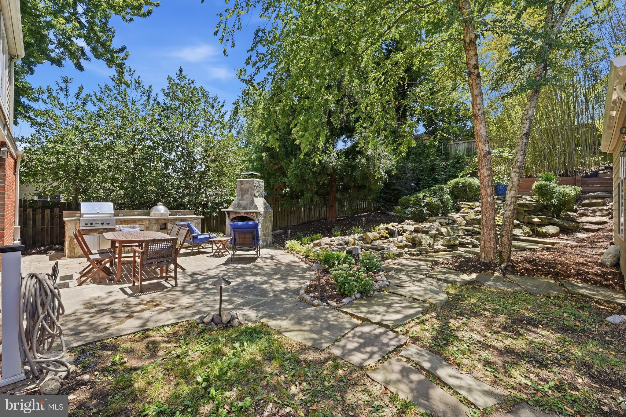414 Skyhill Road Alexandria, VA 22314 - Photo 37 of 42 Outdoor Kitchen with Viking Gas Grill and Smoker