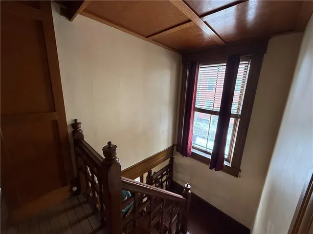 $204,000 | 205 East High Street, Waynesburg, PA 15370