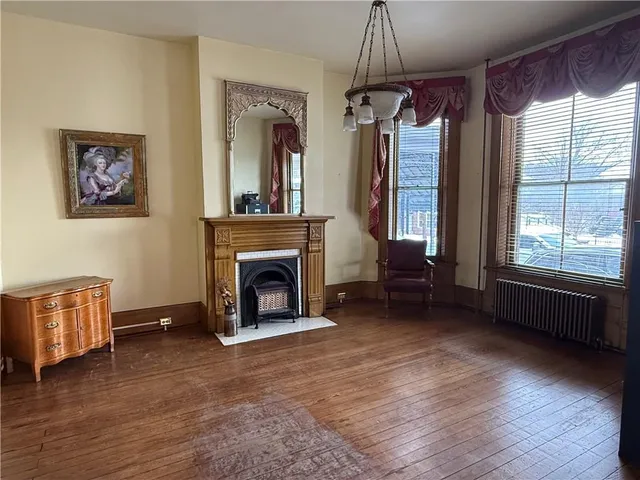 $204,000 | 205 East High Street, Waynesburg, PA 15370