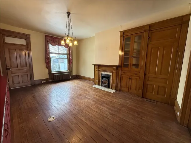 $204,000 | 205 East High Street, Waynesburg, PA 15370