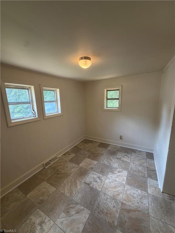 3616 Harvard Road Winston-Salem, NC 27107 - Photo 6 of 15 Kitchen