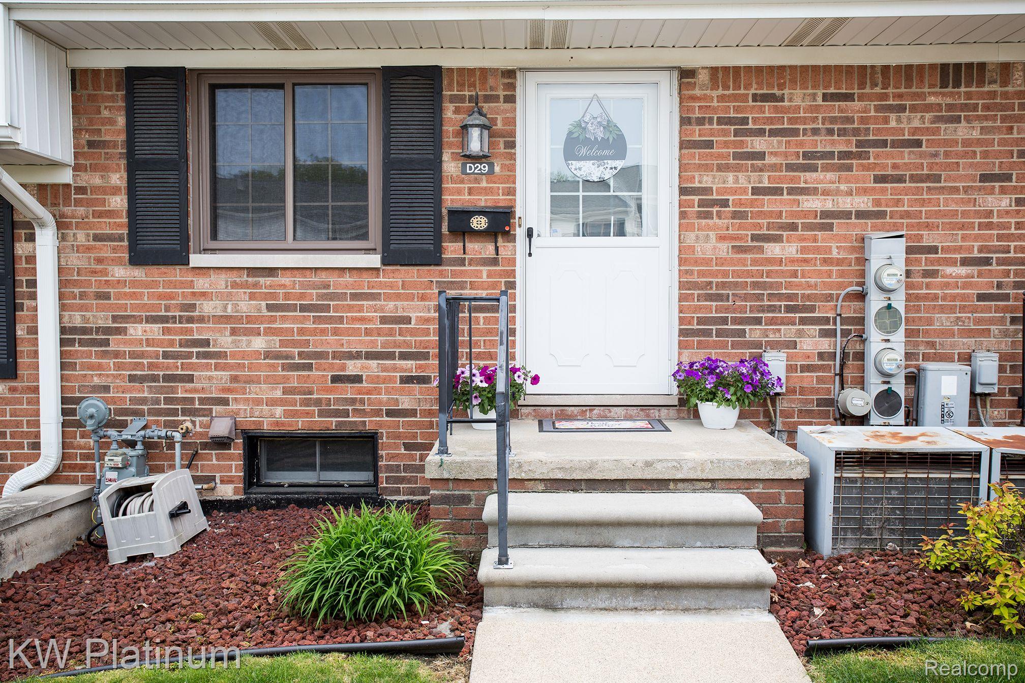 125 Cuttle Road, Unit D 29 Marysville, MI 48040 - Photo 1 of 30 Gallery Image 1