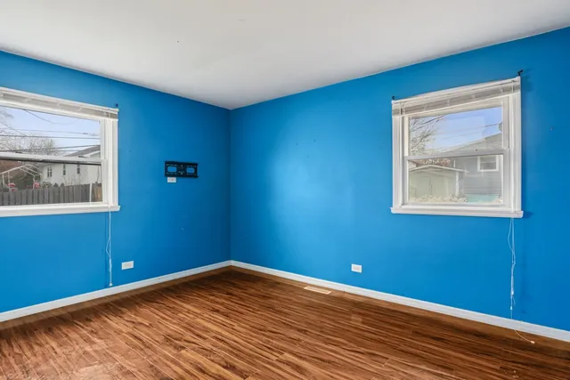 $189,999 | 1620 North Lotus Drive, Round Lake Beach, IL 60073