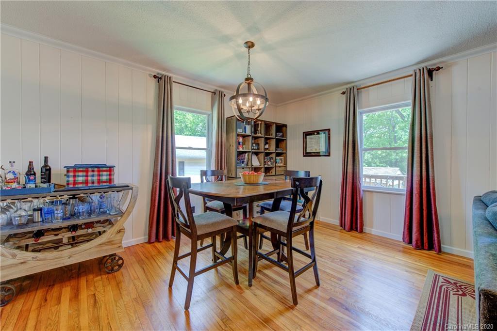 173 Callahan Street Rutherfordton, NC 28139 - Photo 12 of 25 a dining room with furniture and window