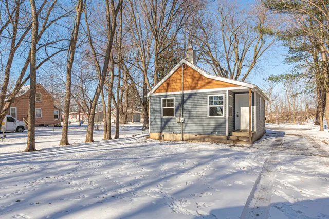 $150,000 | 337 14th Street Northwest, Faribault, MN 55021