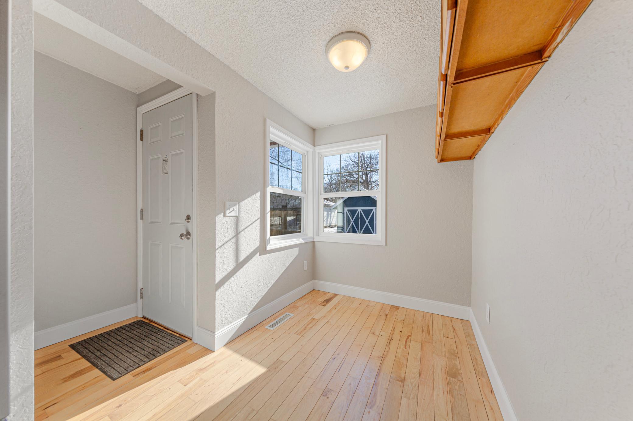 337 14th Street Northwest Faribault, MN 55021 - Photo 4 of 19