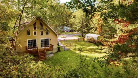 a front view of house with yard