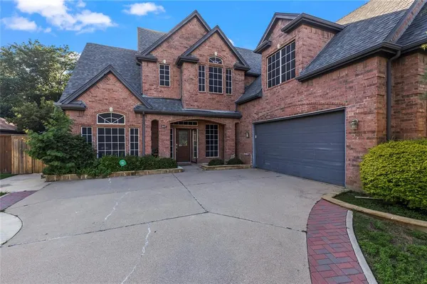 $3,200 | 5517 Greenview Court, North Richland Hills, TX 76148