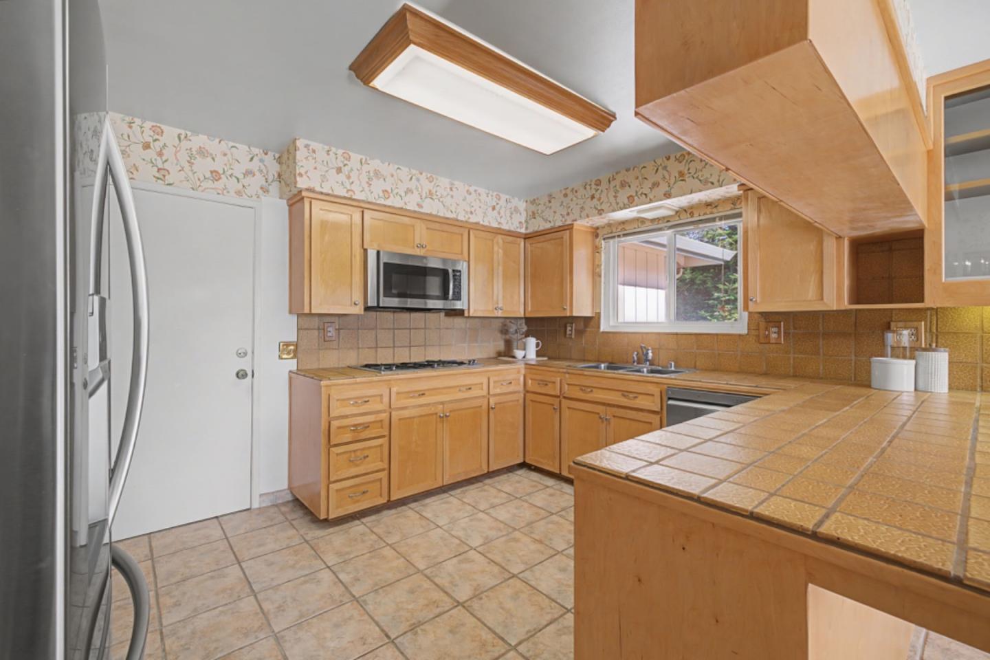 3076 Strawberry Hill Road Pebble Beach, CA 93953 - Photo 14 of 36