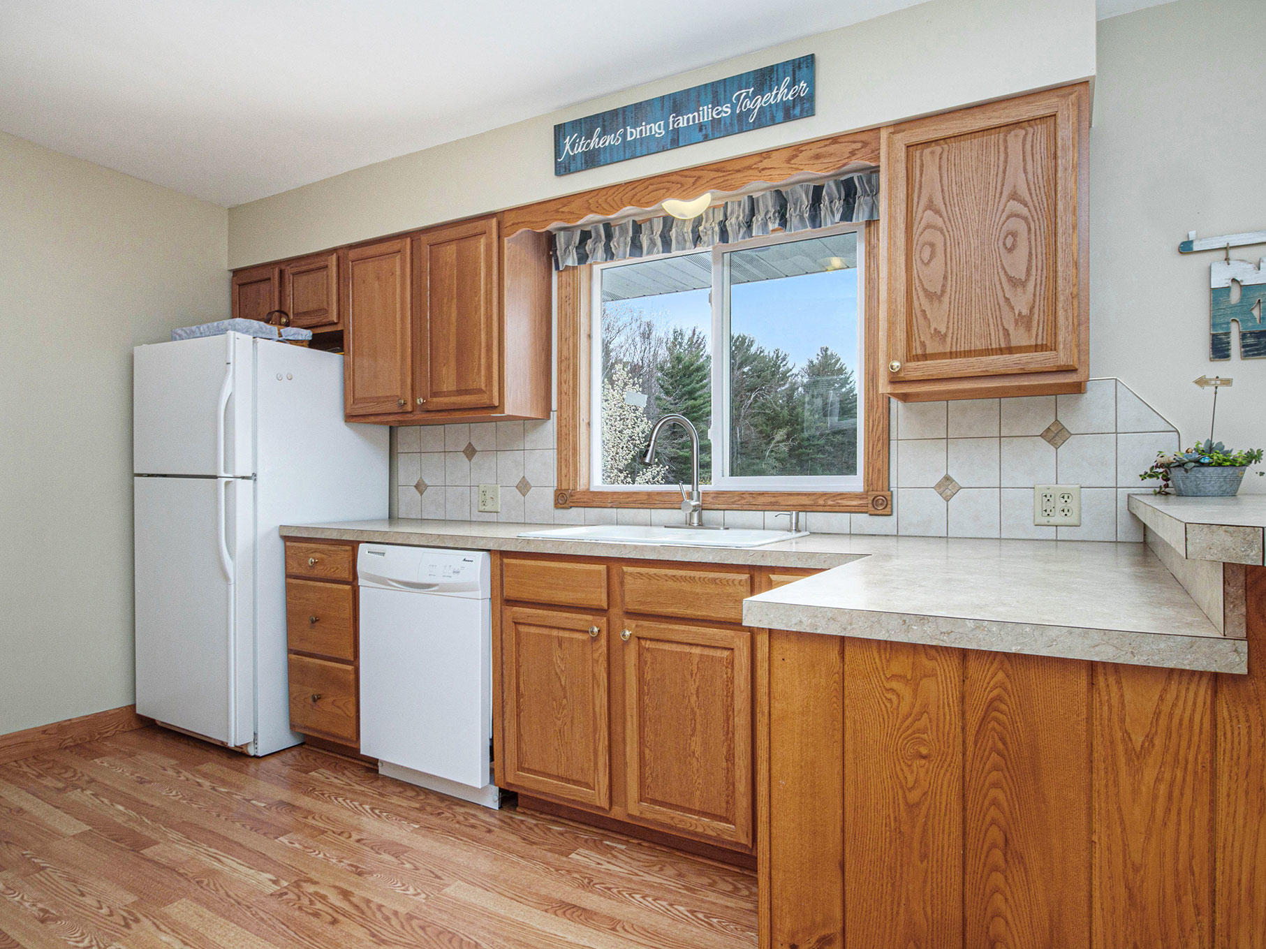 3007 North Ridge Road Mears, MI 49436 - Photo 2 of 46 IMG_4435