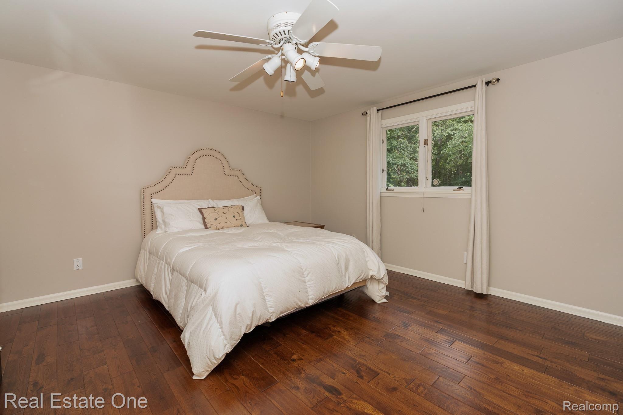 6225 North Rochester Road Rochester, MI 48306 - Photo 29 of 36 6225 Rochester MLS-W042.jpg